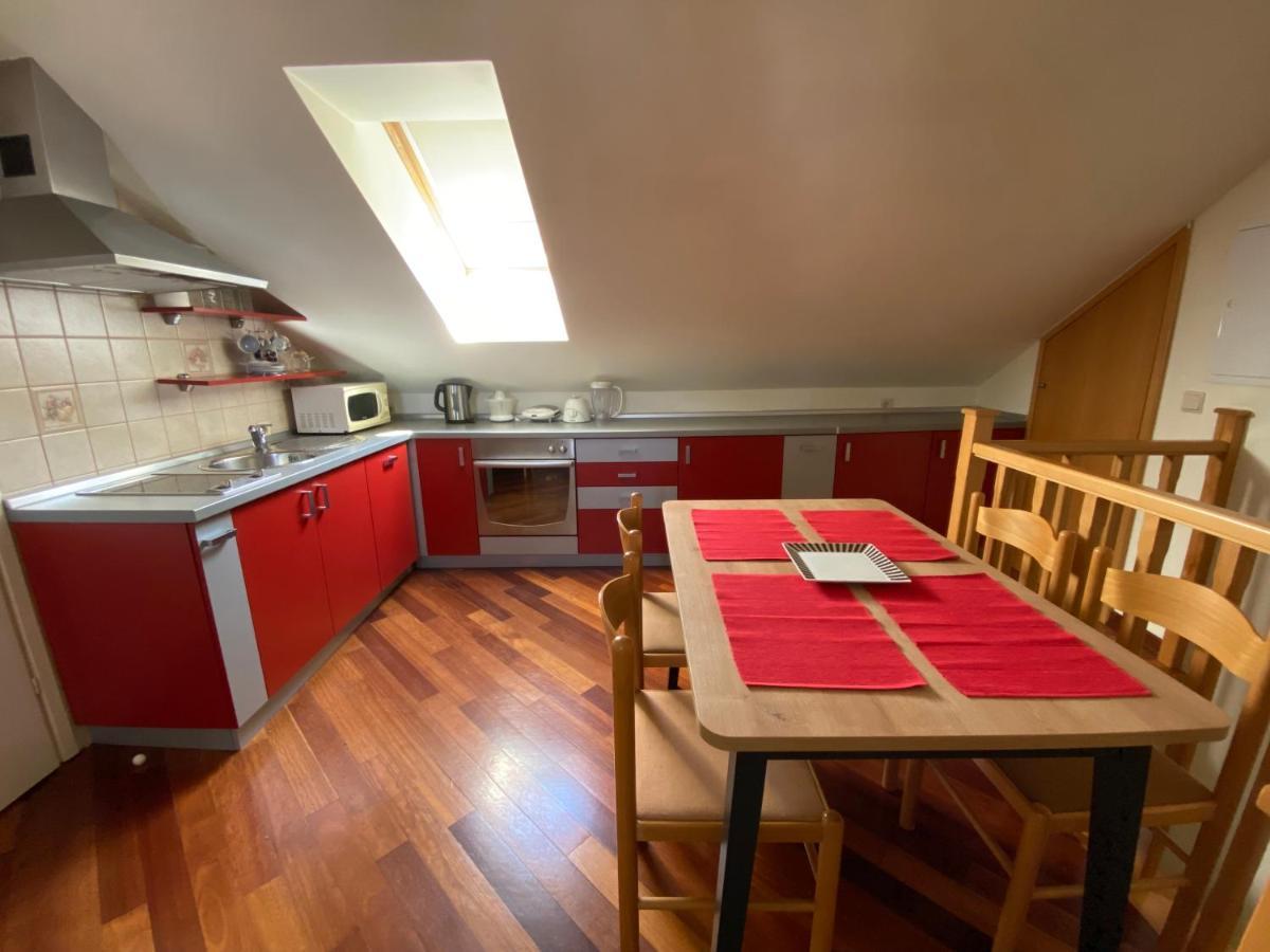 Red Keep Apartment